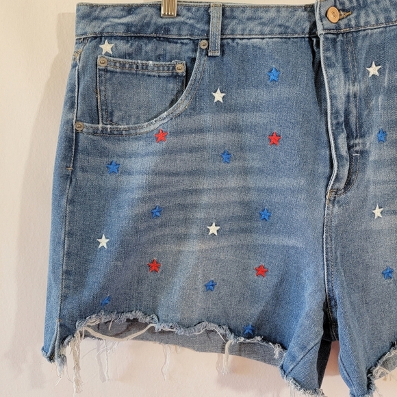 NO Boundaries Y2K Stary Denim Short Size 21 Raw Hem Pocket Casual Festival - Picture 3 of 11